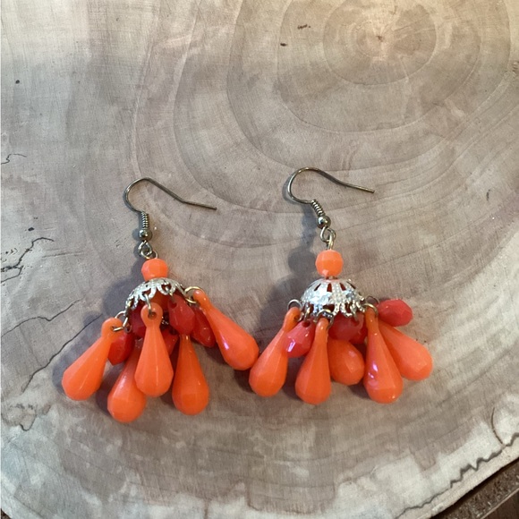 Vintage Orange Earrings - Picture 3 of 5